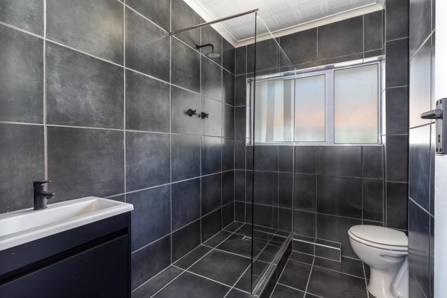 To Let 2 Bedroom Property for Rent in Gardens Western Cape